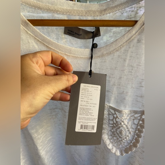 Vero Moda Tops.Size- XXL ( Fit M- L too) - Picture 5 of 5